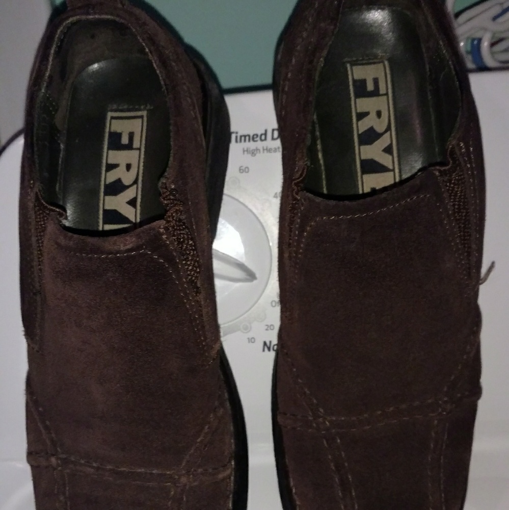 Shoes - Picture 4 of 7